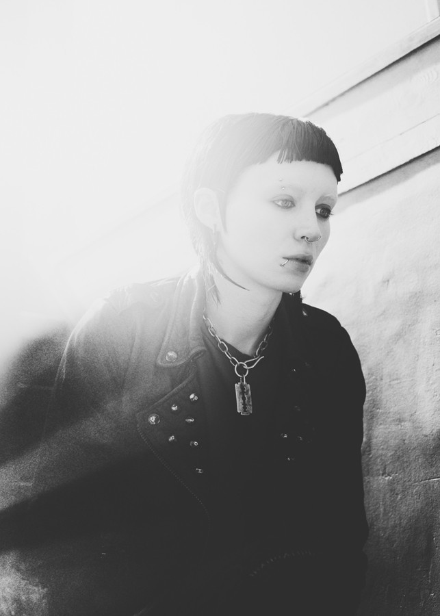 Rooney-Anders-Fashiontography-05